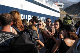 Port of Evdilos, Ikaria, Greece on August 18, 2017./Λιμάνι του Εύδηλου, Ικαρία στις 18 Αυγούστου 2017. Credit: Aris Oikonomou/SOOC. Date: Παρασκευή 18 Αυγούστου 2017